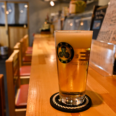 しっぽり飲むならカウンターがおすすめ★8席ご用意！