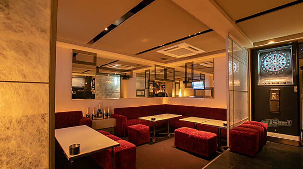 【女子会】ゆったりソファは居心地抜群！ヘルシーメニューも豊富なので、女子会にぴったり♪