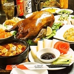 当店では、大人数宴会にぴったりなコースや空間を取り揃えております。