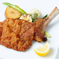 料理メニュー写真&nbsp;クラシックな仔牛のカツレツ ミラノ風