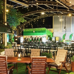 【貸切利用のご案内】〈ディナー〉100名様以上/金曜日は150名様以上にて承ります。※土曜日を除く。※14日前よりキャンセル料が発生いたします。 お気軽にお問い合わせください。