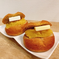 手作りパンも販売中です!