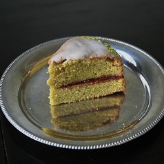 ピスタチオのヴィクトリアケーキ