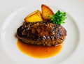 料理メニュー写真 北海道オホーツクあばしり和牛のお肉を使った  ふわっふわなハンバーグステーキ