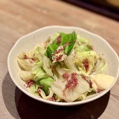 コンビーフとキャベツの蒸し焼き