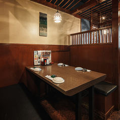 落ち着いた雰囲気の店内は居心地抜群♪中規模宴会やご友人との飲み会にぴったりです★ぜひお気軽にお越しください!