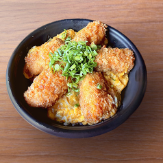 カキフライ玉子とじ丼