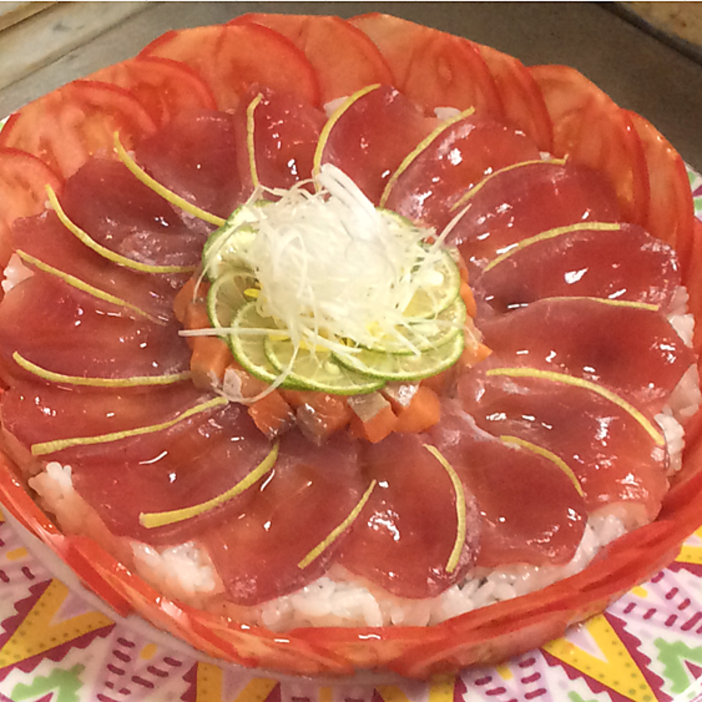 甘いものが苦手な方にも！「鹿六」のすしケーキ♪誕生日、記念日に。