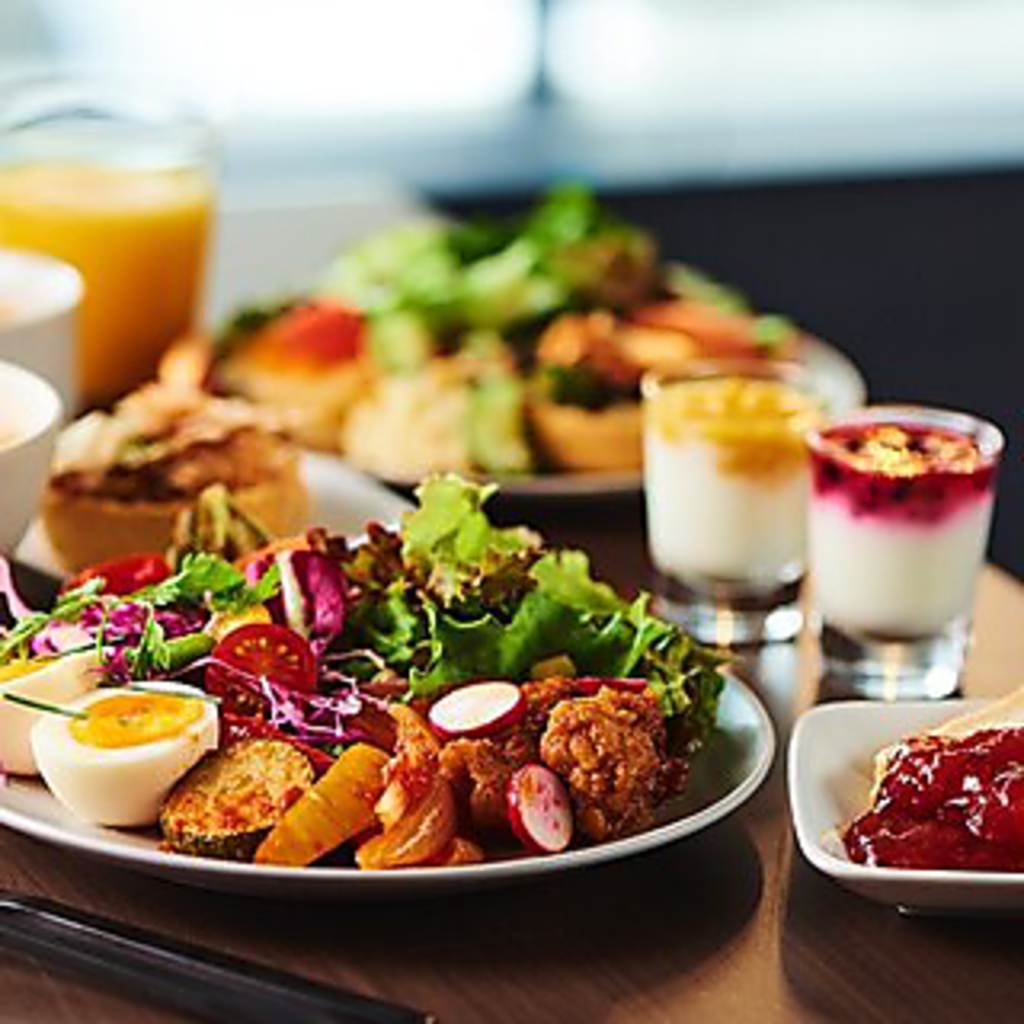 飲み放題付きコースは4000円からご用意しております！女子会やお誕生日会などにご利用ください！