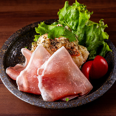 ポテトサラダ生ハム添え