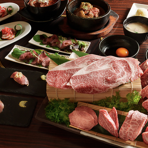 A5ランク黒毛和牛使用。換気の良い個室席で大切な人と食べる極上焼肉は絶品です。