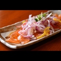 料理メニュー写真 豊栄産玉葱とサーモンのカルパッチョ