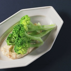 茹でたてブロッコリーアンチョビマヨ