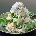 料理メニュー写真&nbsp;しらすとパクチーの白和