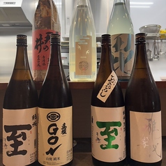 県外の希少な日本酒も取り揃えております♪
