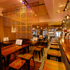 様々なシーンでご利用いただけるテーブル席をご用意しております。