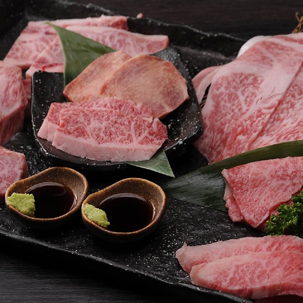 幻の盛り合わせ　8品　5800円