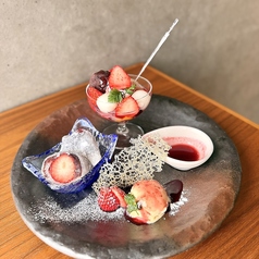 【期間限定】苺あんみつと苺大福の苺プレート