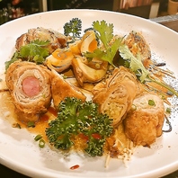 溢れる肉汁に酔いしれる。名物・創作肉巻きとハンバーグ