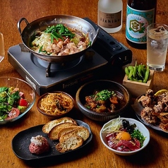【飲み会・宴会におすすめ！】名物もつ鍋を含むお食事8品＆2時間飲み放題付きコース！6,000円（税込）の写真
