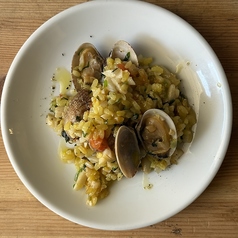 浅利と七草、鱈、サフランのリゾット