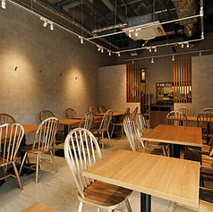 当店は最大25名様までの貸切に対応しております。落ち着いた雰囲気の店内は、プライベートなイベントやパーティーに最適です。大切な瞬間を特別な空間でお楽しみいただけますので、ぜひご利用ください。