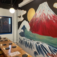 大きな富士山を見ながら…最大44名様までの大型宴会！