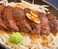 料理メニュー写真&nbsp;低温調理・牛サガリステーキ