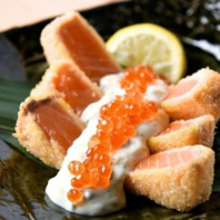 サーモンの親子レアカツ