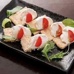 自家製チーズ豆腐のカプレーゼ