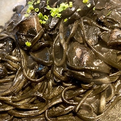 【定番】イカ墨リングイネ