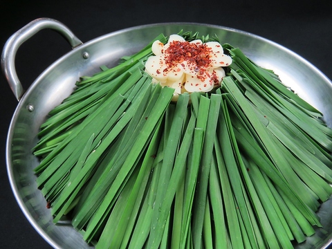 和牛もつ鍋 九州うまかもん料理　金山駅直結