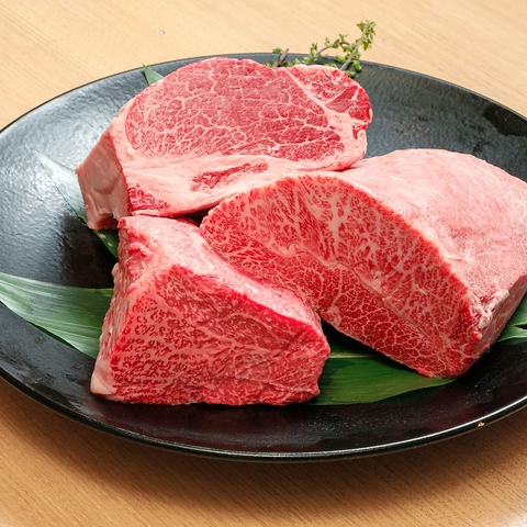 全席完全個室・島根県産【内閣総理大臣賞】を獲得した絶品松永牛！自然の塩でどうぞ！