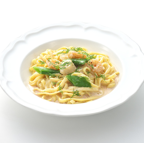 ヨーロッパ風の可愛い店内で本格ナポリピザとパスタをお楽しみ下さい♪