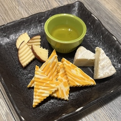 チーズ盛り合わせ