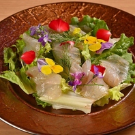 お料理はイタリアンを軸にお酒にあう創作料理をご提供！