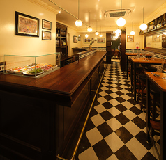 野菜がおいしいバル LONGING HOUSE 外苑前の雰囲気1