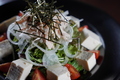 料理メニュー写真&nbsp;蒸し鶏と豆腐のサラダ