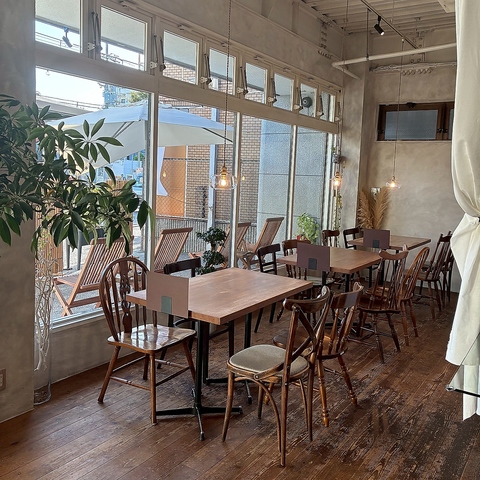 E cafe and lifestyle