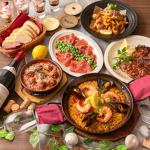 パエリアとオリジナルタパスが自慢のカジュアルスペインバル