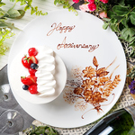 お誕生日や記念日には、メッセージ入りのオリジナルAnniversaryケーキでサプライズをお手伝い！