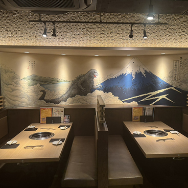 にくなべ屋 神戸びいどろ 新宿店の雰囲気1