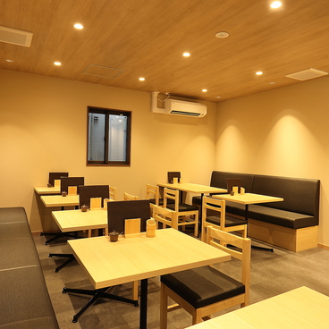 鳥市商店 日本橋本店の雰囲気1