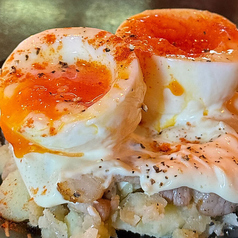 燻製ウフマヨとポテサラ