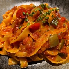 【トマト味】イタリア野菜フェットチーネ