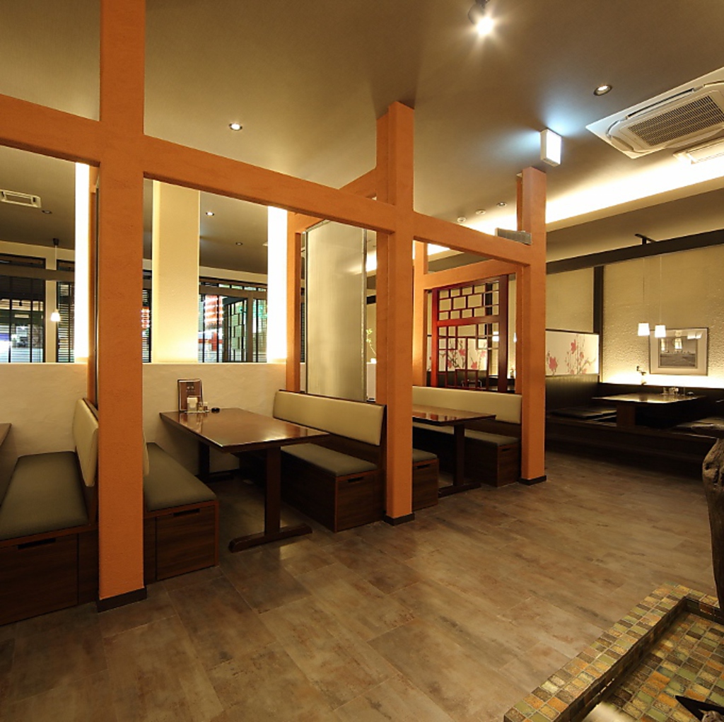 和・洋・中の開放的な贅沢空間！ごゆっくりとお寛ぎ下さいませ。