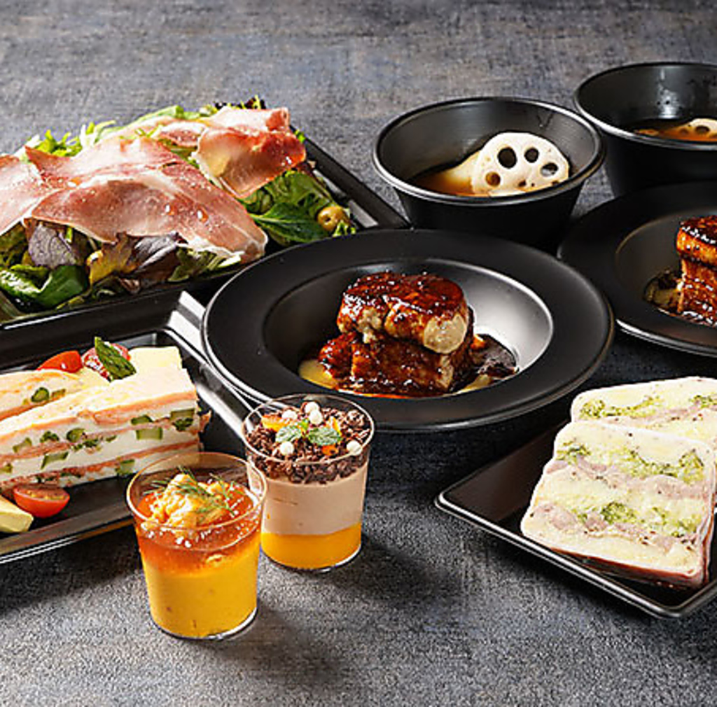 自宅で俺の本格フレンチを楽しめる。デリバリー実施中です。詳細は公式HPもしくはお電話ください。