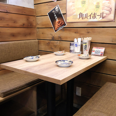 太田川駅2分、和の趣き溢れる店内は大人の為の落ち着いた雰囲気となっております。2名様100名様までご利用可能な個室席は太田川駅での接待や女子会、合コンなど各種宴会に最適なプライベート個室空間♪お得な宴会コースプランも2480円~ご用意。誕生日や記念日にお得なサプライズ特典もご用意しております。創作和食居酒屋