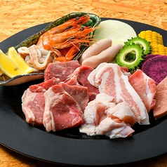 ディナー Tida ティーダ 5300円 予約受付開始 恒例夏のbbq タイガービーチカフェ ホテルモントレ沖縄 ダイニングバー バル ホットペッパーグルメ