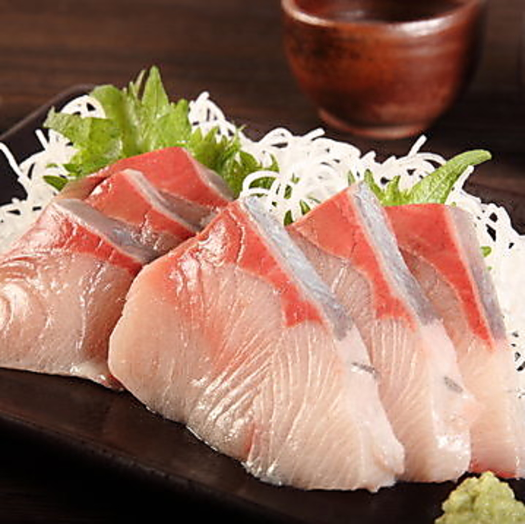 新鮮なお刺身ご用意しています♪